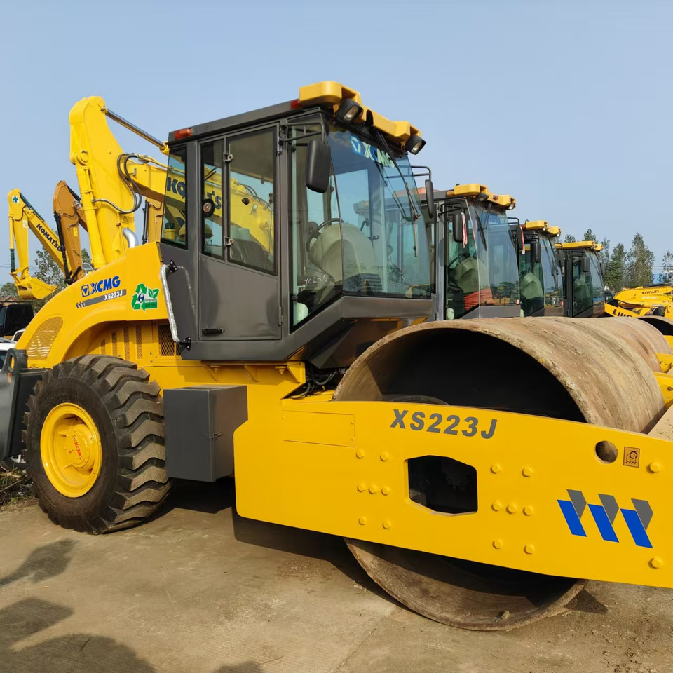 XCMG XS223J used road roller low hours factory price - Kompaktorius: foto 1 XCMG XS223J used road roller low hours factory price - Kompaktorius: foto 1