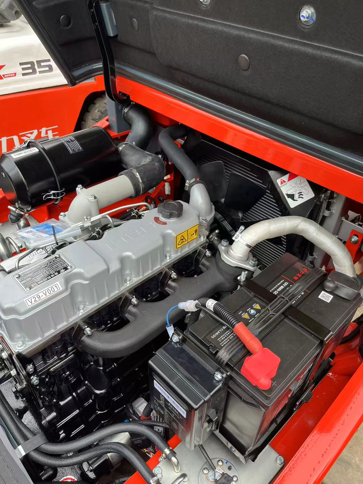 Heli brand new 2.5T diesel forklift famous China brand (Clamp available) - Dyzelinis krautuvas: foto 5 Heli brand new 2.5T diesel forklift famous China brand (Clamp available) - Dyzelinis krautuvas: foto 5