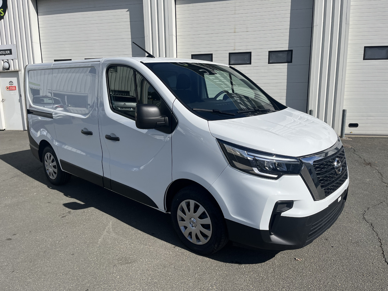 NISSAN Primastar NV300 2.0DCI130 Acenta L1H1 - Krovininis mikroautobusas: foto 1 NISSAN Primastar NV300 2.0DCI130 Acenta L1H1 - Krovininis mikroautobusas: foto 1
