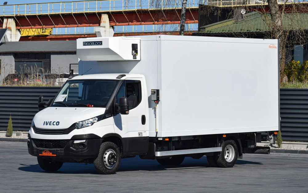 Iveco DAILY 70C18 / 3.0 - 180 KM / AUTOMAT HI-MATIC / 3 OSOBY / CHŁODNIA - MROŹNIA 4,55 M / AGREGAD FRIGOBLOCK / WINDA SORENSEN / KLIMA / TEMPOMAT / KAMERA COFANIA / REGULOWANE ZAWIESZENIE / SERWISOWA - Refrižeratorius sunkvežimis: foto 1 Iveco DAILY 70C18 / 3.0 - 180 KM / AUTOMAT HI-MATIC / 3 OSOBY / CHŁODNIA - MROŹNIA 4,55 M / AGREGAD FRIGOBLOCK / WINDA SORENSEN / KLIMA / TEMPOMAT / KAMERA COFANIA / REGULOWANE ZAWIESZENIE / SERWISOWA - Refrižeratorius sunkvežimis: foto 1