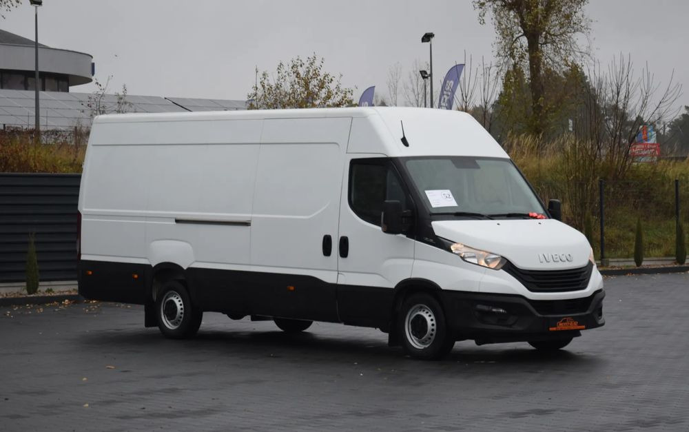 Iveco DAILY MAXI 35S16 / 2.3 - 160 KM / NOWY MODEL / 3 OSOBY / DOSTAWCZE / BLASZAK / KLIMA / CZUJNIKI COFANIA / TRYB CITY-ECO / 2023 / SERWISOWANY / SPROWADZONY Z NIEMIEC - Krovininis mikroautobusas: foto 3 Iveco DAILY MAXI 35S16 / 2.3 - 160 KM / NOWY MODEL / 3 OSOBY / DOSTAWCZE / BLASZAK / KLIMA / CZUJNIKI COFANIA / TRYB CITY-ECO / 2023 / SERWISOWANY / SPROWADZONY Z NIEMIEC - Krovininis mikroautobusas: foto 3