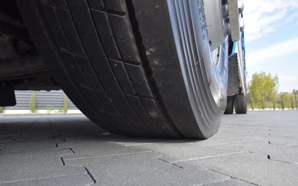 Scania P250 / EURO 6 / SKRZYNIA 7.8 M / WINDA DHOLLANDIA / PODUSZKI NA TYLNEJ OSI / RETARDER / KLIMA / TEMPOMAT / SERWISOWANY / SPROWADZONY lizingą Scania P250 / EURO 6 / SKRZYNIA 7.8 M / WINDA DHOLLANDIA / PODUSZKI NA TYLNEJ OSI / RETARDER / KLIMA / TEMPOMAT / SERWISOWANY / SPROWADZONY: foto 13