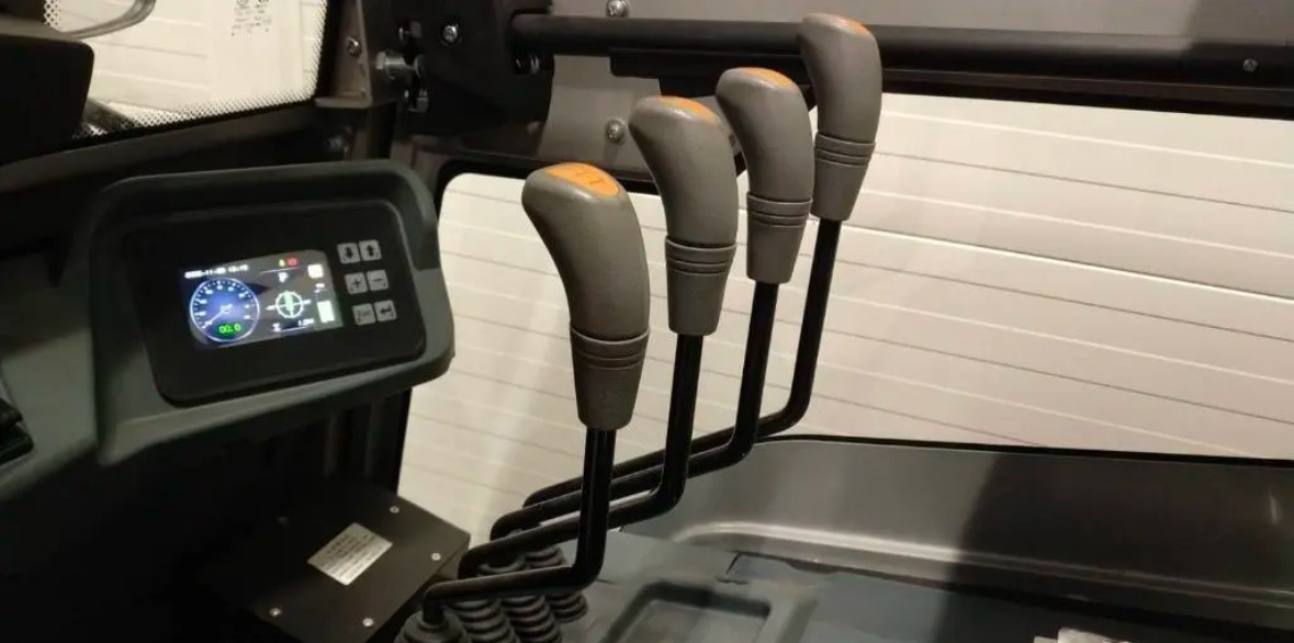 HELI CPD25-GE2DLI - Elektrinis krautuvas: foto 2 HELI CPD25-GE2DLI - Elektrinis krautuvas: foto 2