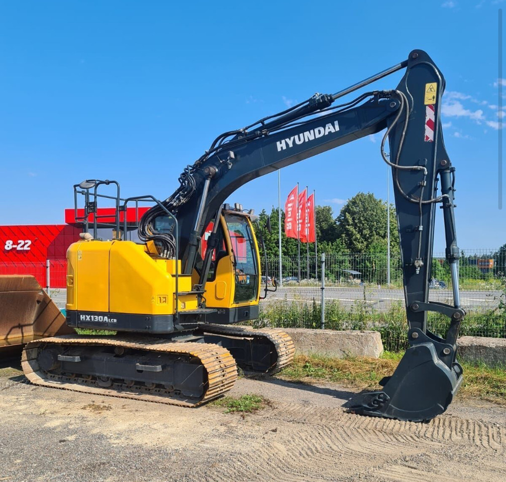 HYUNDAI HX130ALCR - Vikšrinis ekskavatorius: foto 1 HYUNDAI HX130ALCR - Vikšrinis ekskavatorius: foto 1