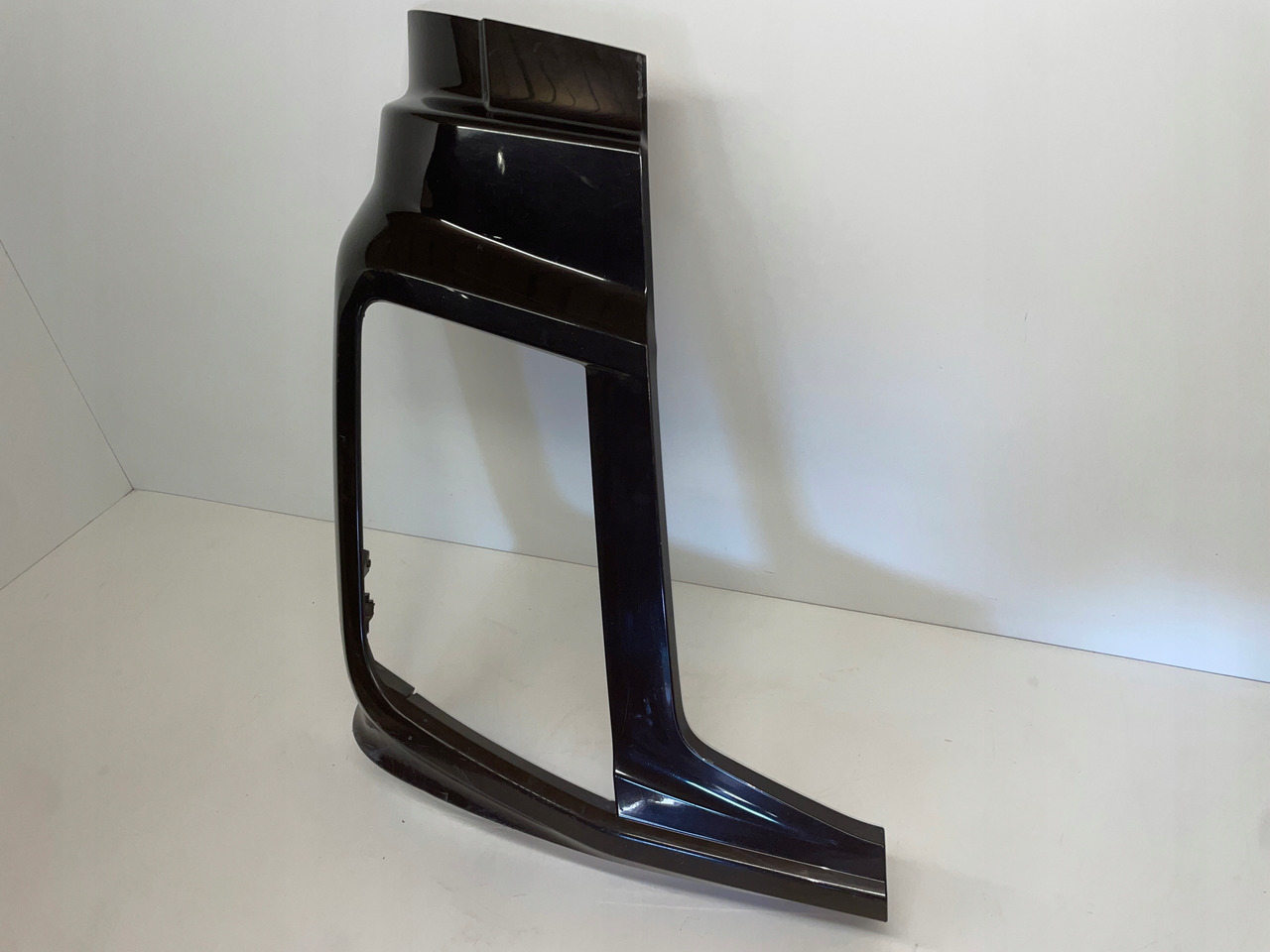 FORD F-MAX ZDERZAK OKULAR OBUDOWA REFLEKTORA JC46-17E950-A - Bamperis - Sunkvežimis: foto 3 FORD F-MAX ZDERZAK OKULAR OBUDOWA REFLEKTORA JC46-17E950-A - Bamperis - Sunkvežimis: foto 3