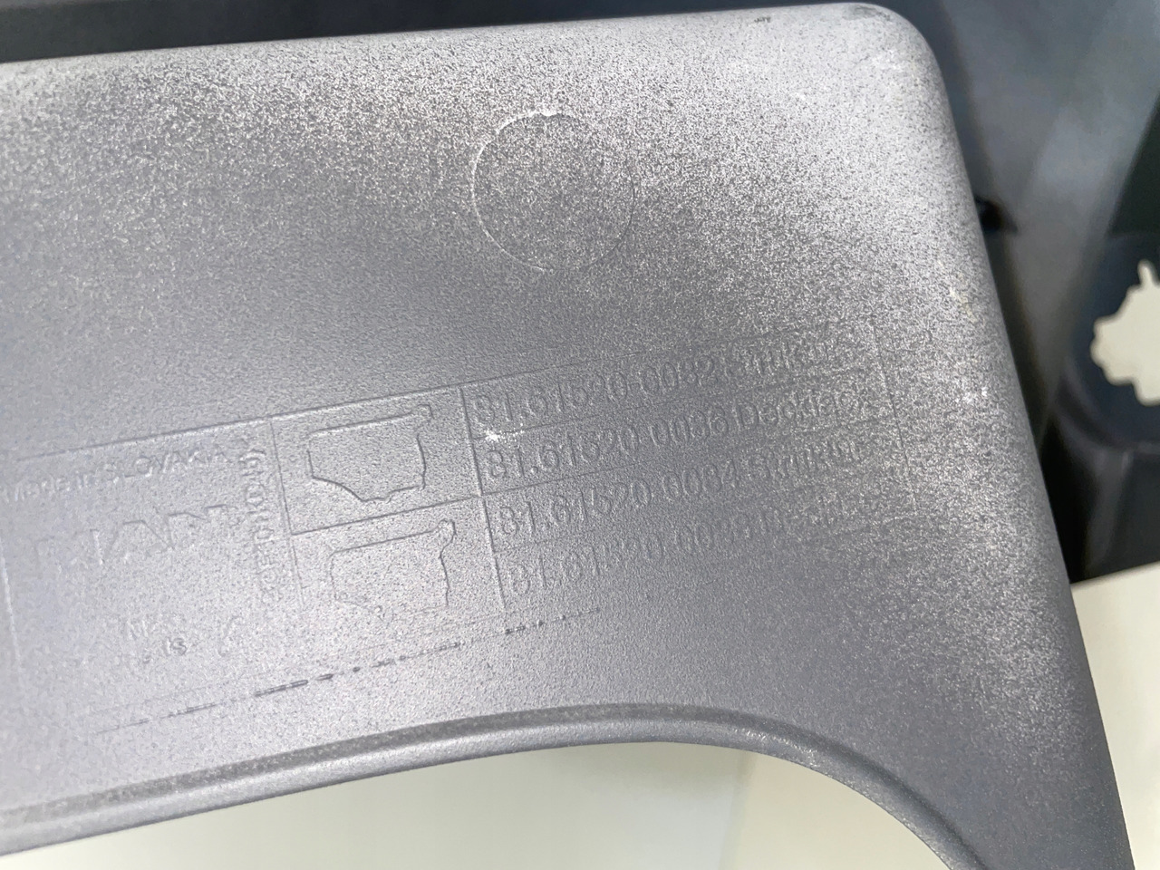 GÓRNA STOPNICA STOPIEŃ MAN TGX TGX3 TG3 81615200082 - Pamina - Sunkvežimis: foto 5 GÓRNA STOPNICA STOPIEŃ MAN TGX TGX3 TG3 81615200082 - Pamina - Sunkvežimis: foto 5