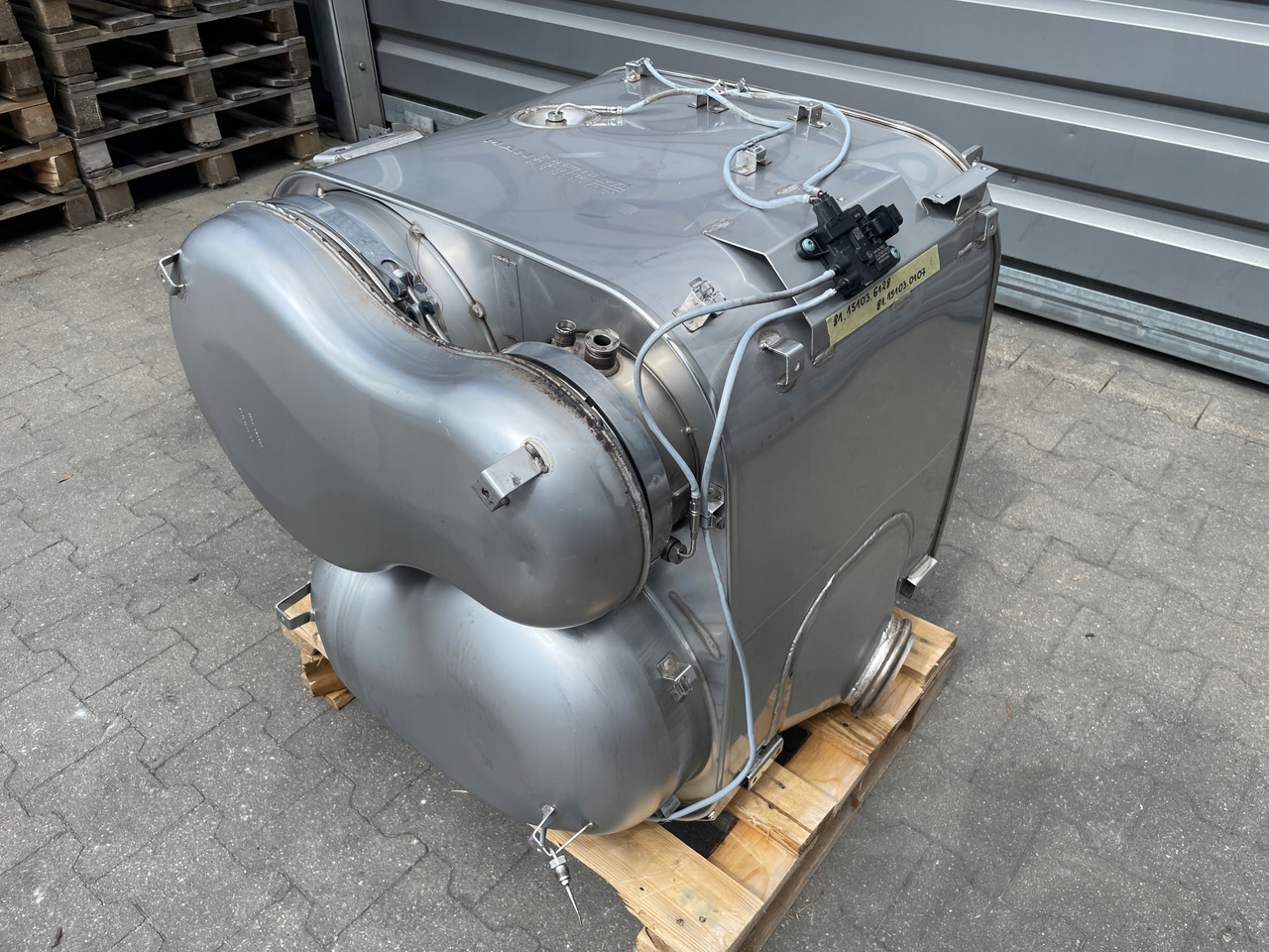 KATALIZATOR MAN TGX TGS EURO 6 DPF TŁUMIK WYDECH 81151036128 - Katalizatorius - Sunkvežimis: foto 2 KATALIZATOR MAN TGX TGS EURO 6 DPF TŁUMIK WYDECH 81151036128 - Katalizatorius - Sunkvežimis: foto 2