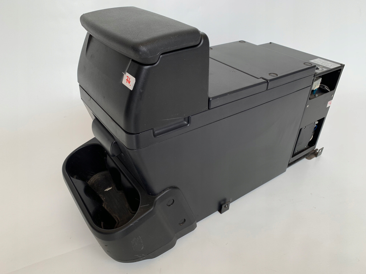 LODÓWKA IVECO STRALIS HI-WAY HIWAY NR 74 - Prietaisų skydas - Sunkvežimis: foto 1 LODÓWKA IVECO STRALIS HI-WAY HIWAY NR 74 - Prietaisų skydas - Sunkvežimis: foto 1