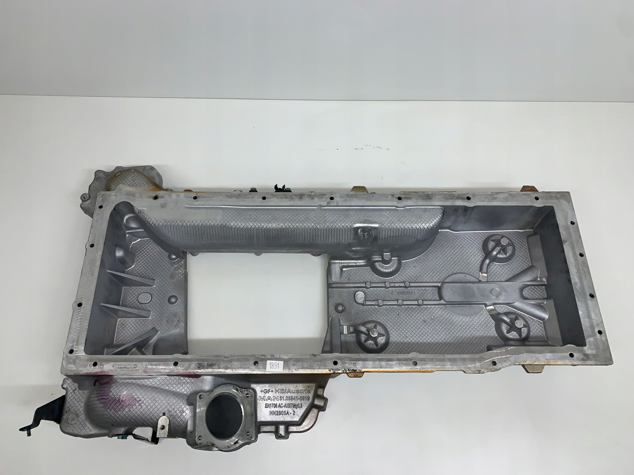 MISKA OLEJOWA MAN TGX TGS EURO 6 E 6 - Alyvos karteris - Sunkvežimis: foto 3 MISKA OLEJOWA MAN TGX TGS EURO 6 E 6 - Alyvos karteris - Sunkvežimis: foto 3