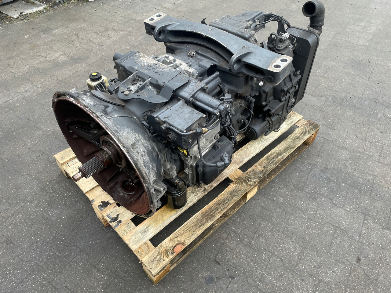 SKRZYNIA BIEGÓW MAN SCANIA RETARDER KOMPLETNA 2433418 - Pavarų dėžė - Sunkvežimis: foto 1 SKRZYNIA BIEGÓW MAN SCANIA RETARDER KOMPLETNA 2433418 - Pavarų dėžė - Sunkvežimis: foto 1