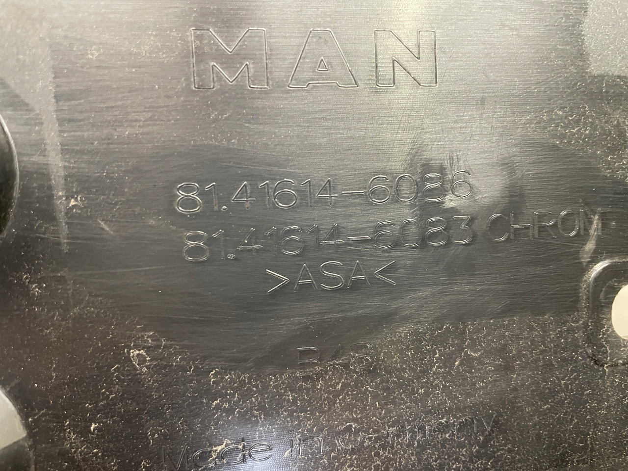 ŚRODKOWY GRILL CHROM ZDERZAKA MAN TGS TG3 TGS 3 ATRAPA 81416146086 - Grotelės - Sunkvežimis: foto 5 ŚRODKOWY GRILL CHROM ZDERZAKA MAN TGS TG3 TGS 3 ATRAPA 81416146086 - Grotelės - Sunkvežimis: foto 5