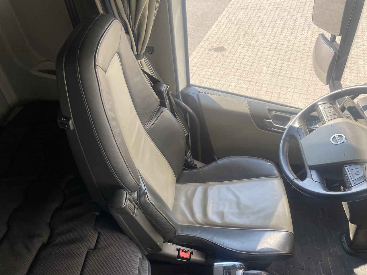 Konteineris-vežimus/ Sukeisti kūną sunkvežimis Volvo FH 540: foto 7