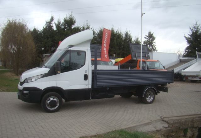 Iveco DAILY 50 C 17 3.0TDI 3-STONNA WYWROYKA - Mažas savivartis: foto 3 Iveco DAILY 50 C 17 3.0TDI 3-STONNA WYWROYKA - Mažas savivartis: foto 3