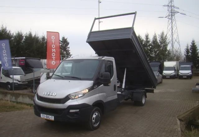 Iveco DAILY 50 C 17 3-STRONNA WYWROTKA 4.80M 3.5T - Mažas savivartis: foto 3 Iveco DAILY 50 C 17 3-STRONNA WYWROTKA 4.80M 3.5T - Mažas savivartis: foto 3