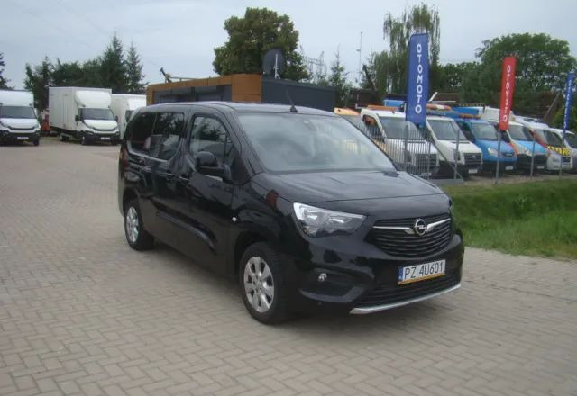 Opel COMBO 1.5D MAXI FUL OPCJA WYPOSAŻENIA - Mažas furgonas: foto 4 Opel COMBO 1.5D MAXI FUL OPCJA WYPOSAŻENIA - Mažas furgonas: foto 4