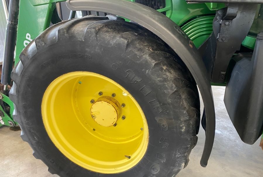 John Deere 6330 Premium - Traktorius: foto 3 John Deere 6330 Premium - Traktorius: foto 3