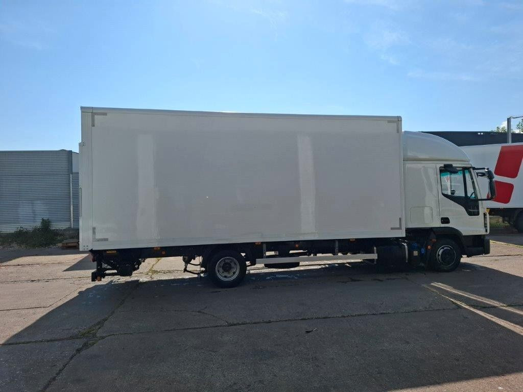 Iveco ML80-210, FFH, Koffer, LBW, Luft, - Furgonas su krovinių dėže: foto 4 Iveco ML80-210, FFH, Koffer, LBW, Luft, - Furgonas su krovinių dėže: foto 4