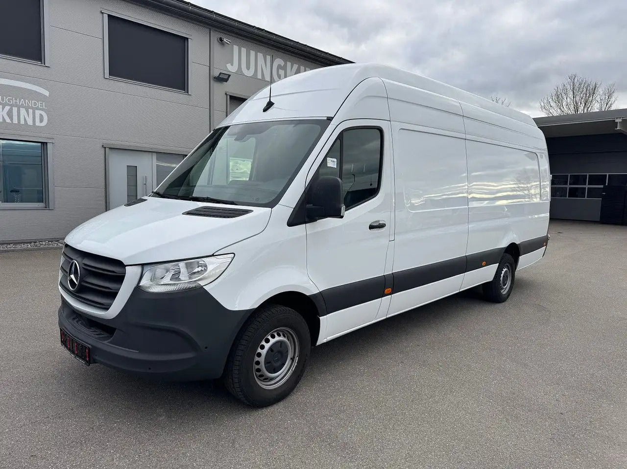 Mercedes-Benz Sprinter 317 CDI Maxi Lang Extralang XXL MBUX - Krovininis mikroautobusas: foto 1 Mercedes-Benz Sprinter 317 CDI Maxi Lang Extralang XXL MBUX - Krovininis mikroautobusas: foto 1