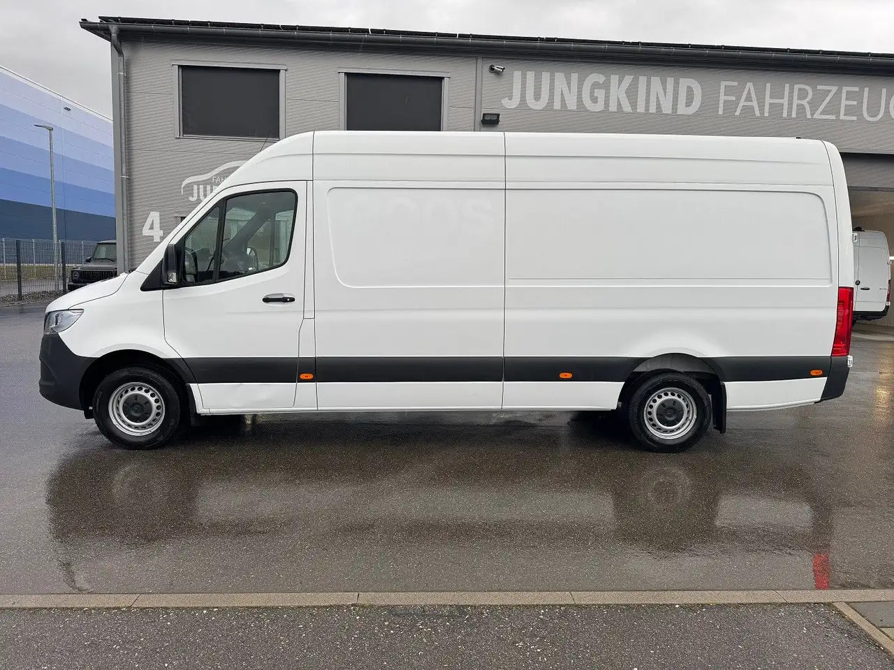 Mercedes-Benz Sprinter 317 Maxi Lang Klima MBUX 3,5t AHK - Krovininis mikroautobusas: foto 3 Mercedes-Benz Sprinter 317 Maxi Lang Klima MBUX 3,5t AHK - Krovininis mikroautobusas: foto 3
