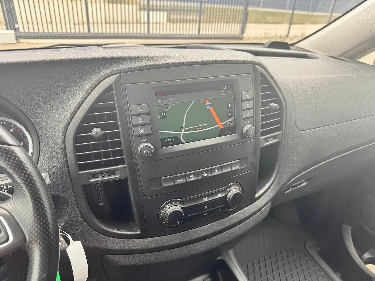 Krovininis mikroautobusas Mercedes-Benz Vito 114 CDI Kompakt Silber Klima Bott: foto 13