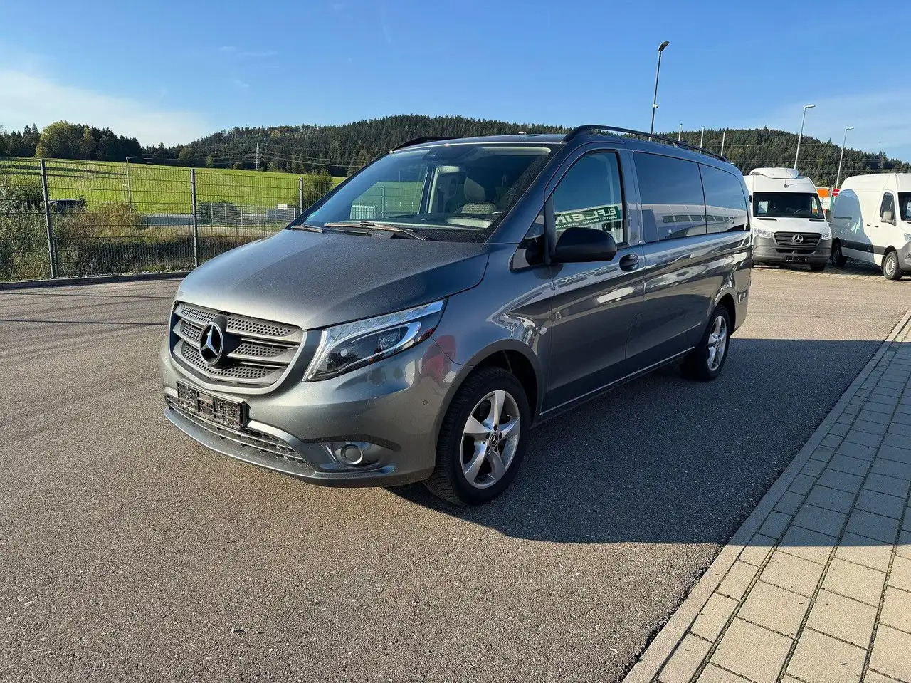 Mercedes-Benz Vito Tourer 119 CDI Edition 4x4 Lang - Lengvasis automobilis: foto 1 Mercedes-Benz Vito Tourer 119 CDI Edition 4x4 Lang - Lengvasis automobilis: foto 1