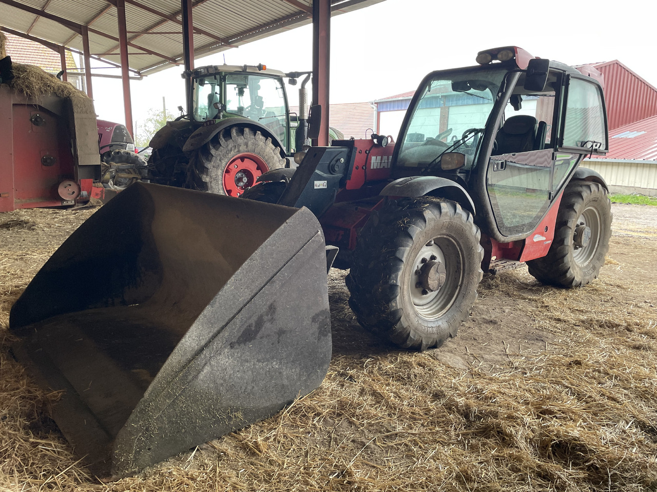 MANITOU MLT 634-120 - Teleskopinis krautuvas: foto 4 MANITOU MLT 634-120 - Teleskopinis krautuvas: foto 4