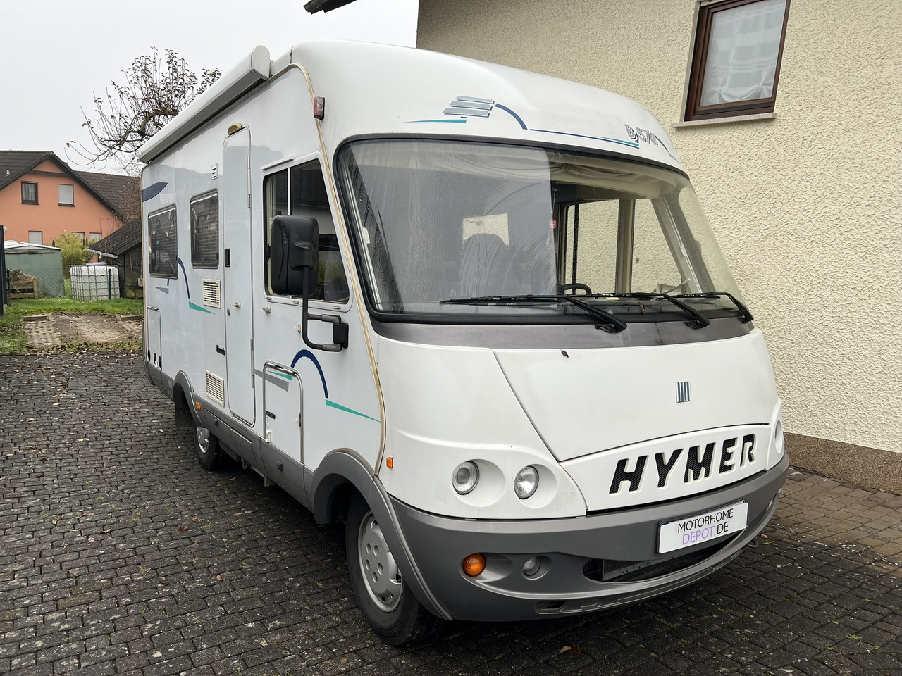 HYMER / ERIBA B-Klasse 574 incl. Hubbett - Markise - 3,85 to - Integruotas kemperis: foto 1 HYMER / ERIBA B-Klasse 574 incl. Hubbett - Markise - 3,85 to - Integruotas kemperis: foto 1