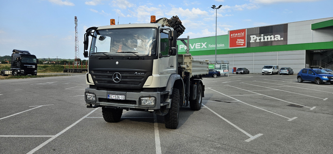 MERCEDES-BENZ Axor 1833 4x4 - Sunkvežimis su kranu: foto 4 MERCEDES-BENZ Axor 1833 4x4 - Sunkvežimis su kranu: foto 4