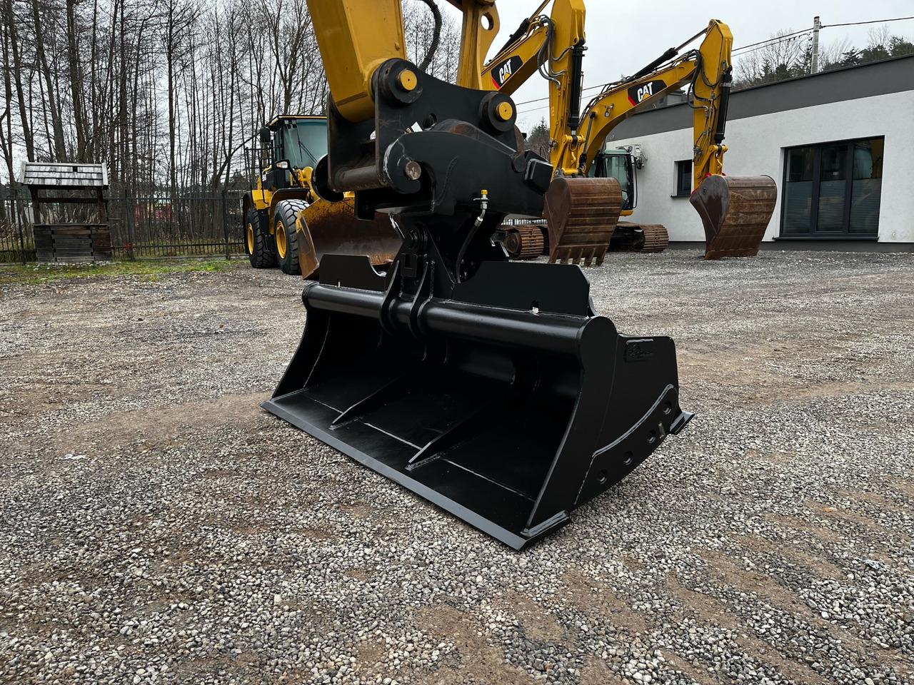 Łyżka skarpowa hydraulicznie uchylna CW40 - Ekskavatoriaus kaušas: foto 1 Łyżka skarpowa hydraulicznie uchylna CW40 - Ekskavatoriaus kaušas: foto 1