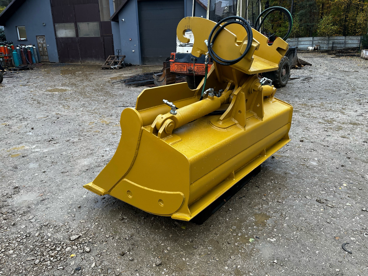 Łyżka skarpowa hydraulicznie uchylna - Ekskavatoriaus kaušas: foto 5 Łyżka skarpowa hydraulicznie uchylna - Ekskavatoriaus kaušas: foto 5