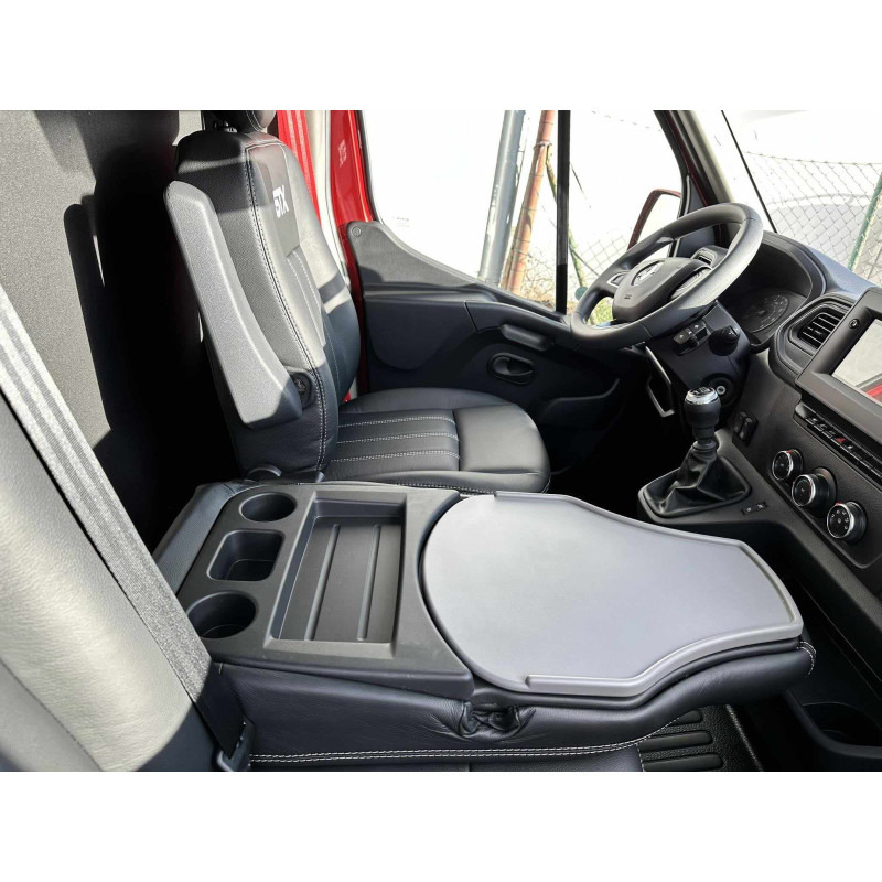 Renault STX Master by Stephex - Sunkvežimis žirgams vežti: foto 5 Renault STX Master by Stephex - Sunkvežimis žirgams vežti: foto 5