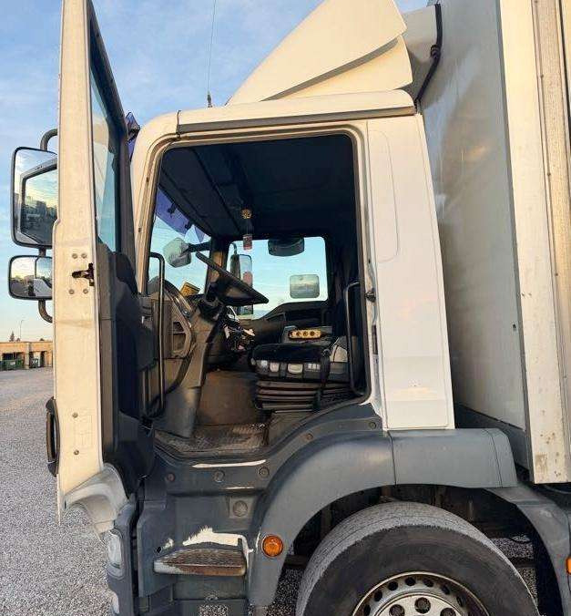 Refrižeratorius sunkvežimis MAN TGM 18.290 4X2 BL: foto 7 Refrižeratorius sunkvežimis MAN TGM 18.290 4X2 BL: foto 7