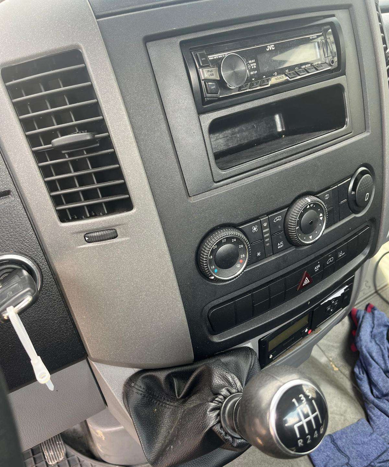 Autovežis sunkvežimis Volkswagen CRAFTER: foto 10