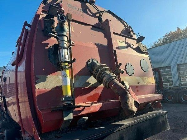 Mercedes-Benz 1829 L - Gatvių šlavimo mašina: foto 4 Mercedes-Benz 1829 L - Gatvių šlavimo mašina: foto 4