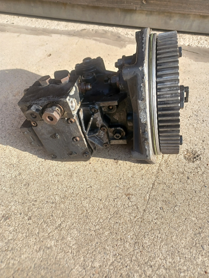 Bosch Einspritzpumpe L 2000 D0834 LFL 03, Artikel - Nr. : 0470501417 - Kuro siurblys - Sunkvežimis: foto 4 Bosch Einspritzpumpe L 2000 D0834 LFL 03, Artikel - Nr. : 0470501417 - Kuro siurblys - Sunkvežimis: foto 4