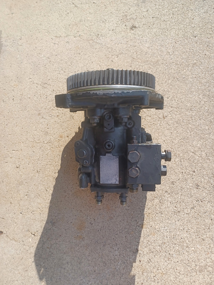 Bosch Einspritzpumpe L 2000 D0834 LFL 03, Artikel - Nr. : 0470501417 - Kuro siurblys - Sunkvežimis: foto 2 Bosch Einspritzpumpe L 2000 D0834 LFL 03, Artikel - Nr. : 0470501417 - Kuro siurblys - Sunkvežimis: foto 2