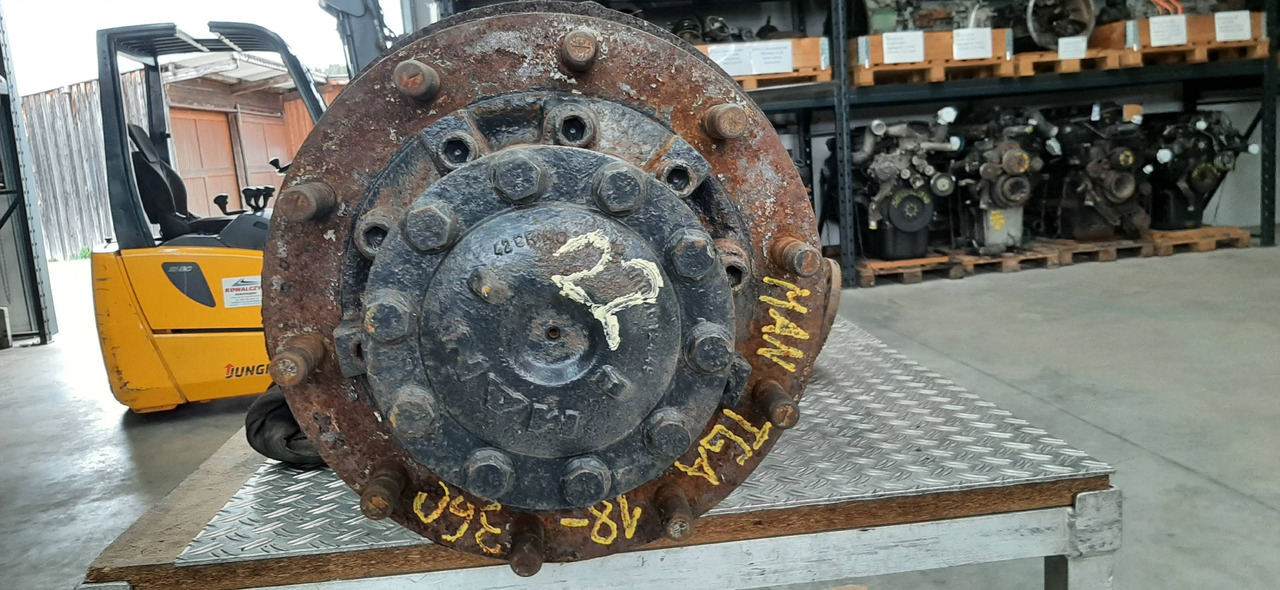 Gebrauchte MAN TGA 18.360 Hypoidachse, 13 Tonnen, Artikel - Nr. : 81.35010 - 6132 - Galinė ašis - Sunkvežimis: foto 2 Gebrauchte MAN TGA 18.360 Hypoidachse, 13 Tonnen, Artikel - Nr. : 81.35010 - 6132 - Galinė ašis - Sunkvežimis: foto 2