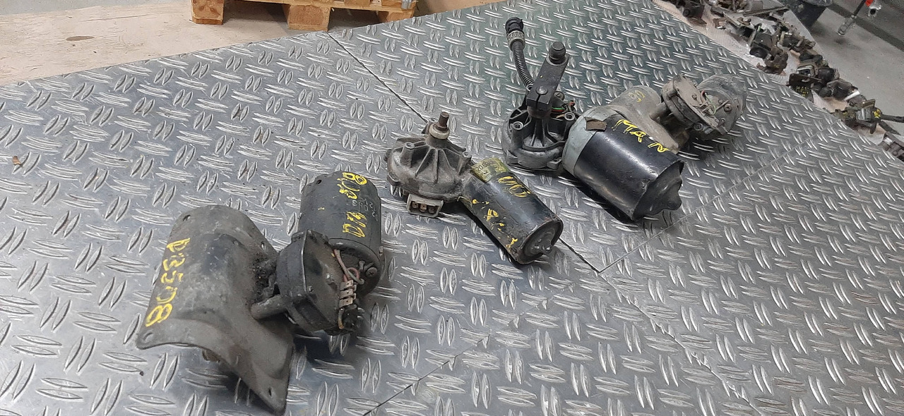 Gebrauchte Scheibenwischer - Motoren, MAN, DB, Artikel - Nr. : 81.99999 - 9999 - Valytuvas - Sunkvežimis: foto 5 Gebrauchte Scheibenwischer - Motoren, MAN, DB, Artikel - Nr. : 81.99999 - 9999 - Valytuvas - Sunkvežimis: foto 5