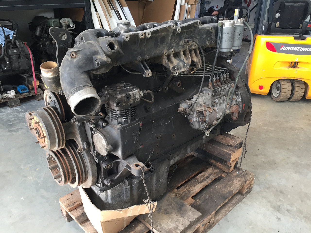 Gebrauchter Motor MAN F90 19.422, Motortyp : D 2866 LF 09 - Variklis - Sunkvežimis: foto 2 Gebrauchter Motor MAN F90 19.422, Motortyp : D 2866 LF 09 - Variklis - Sunkvežimis: foto 2