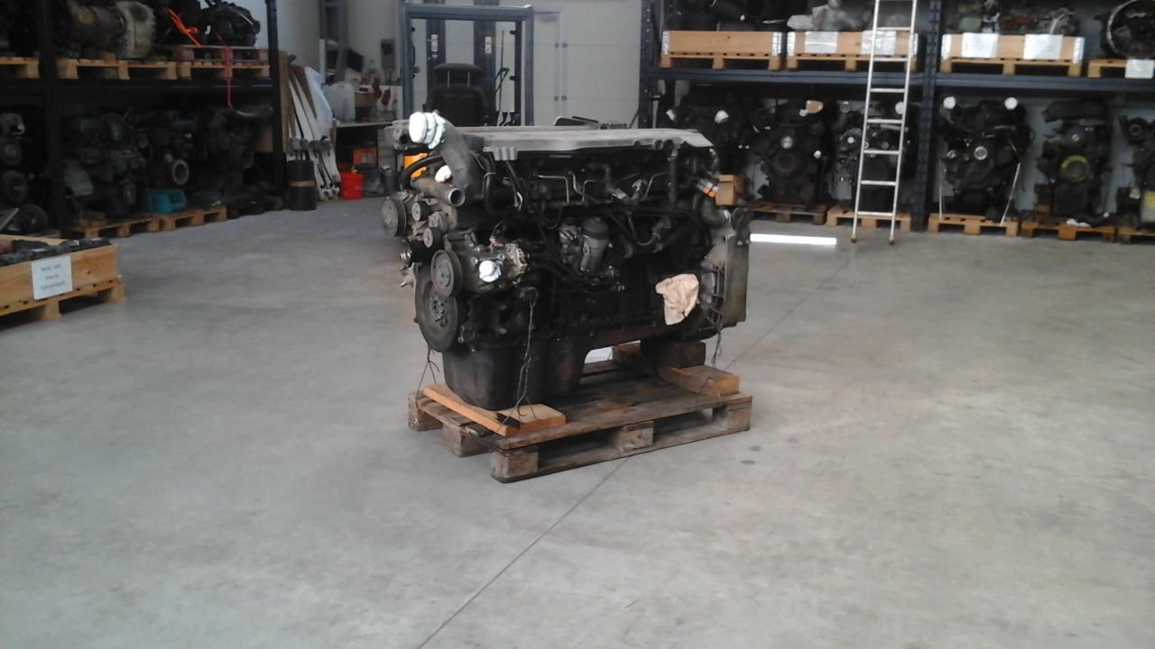 Gebrauchter Motor MAN TGA D 2066 LF 36, Euro 4 - Variklis - Sunkvežimis: foto 3 Gebrauchter Motor MAN TGA D 2066 LF 36, Euro 4 - Variklis - Sunkvežimis: foto 3