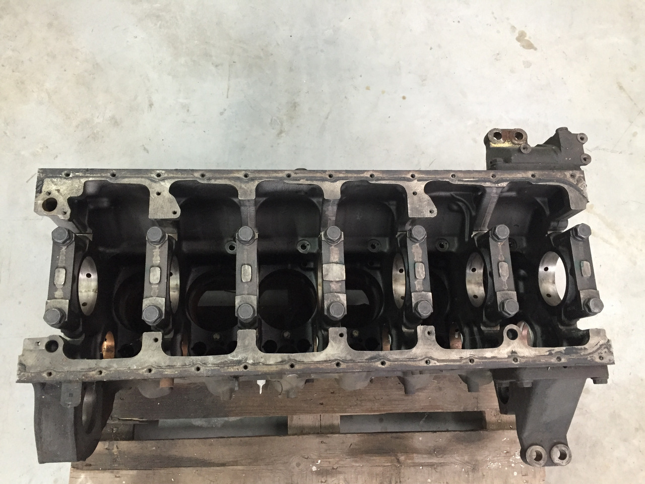 Gebrauchter Motorblock DB Axor 1840, OM 457 LA, Artikel - Nr.: A 460 010 15 08 - Cilindrų blokas - Sunkvežimis: foto 4 Gebrauchter Motorblock DB Axor 1840, OM 457 LA, Artikel - Nr.: A 460 010 15 08 - Cilindrų blokas - Sunkvežimis: foto 4