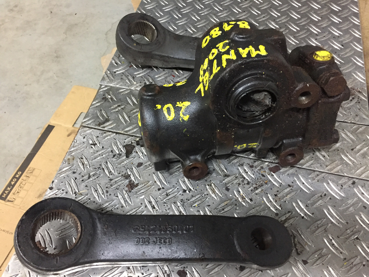 Gebrauchtes Lenkgetriebe MAN TGL, 8.180, Artikel - Nr.: 81.9999 - 9999 - Vairo pavara - Sunkvežimis: foto 5 Gebrauchtes Lenkgetriebe MAN TGL, 8.180, Artikel - Nr.: 81.9999 - 9999 - Vairo pavara - Sunkvežimis: foto 5