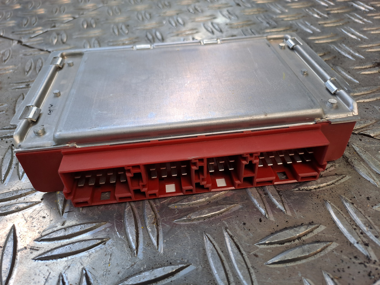 Gebrauchtes MAN TGX 26.440 Steuergerät Intarder, Artikel - Nr.: 81.25810 - 6023 - Valdymo blokas - Sunkvežimis: foto 5 Gebrauchtes MAN TGX 26.440 Steuergerät Intarder, Artikel - Nr.: 81.25810 - 6023 - Valdymo blokas - Sunkvežimis: foto 5