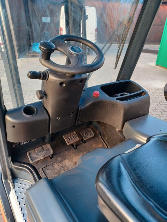 Linde E 20 PH -02 Duplexmast, Seitenschieber - Elektrinis krautuvas: foto 4 Linde E 20 PH -02 Duplexmast, Seitenschieber - Elektrinis krautuvas: foto 4