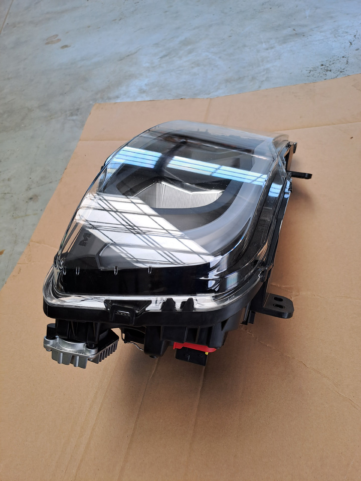 ---Neuw. Hauptscheinwerfer MAN TG3 rechts, Leuchtweitenverstellung, Artikel - Nr. : 81.25101 - 6738 - Priekinis žibintas - Sunkvežimis: foto 2 ---Neuw. Hauptscheinwerfer MAN TG3 rechts, Leuchtweitenverstellung, Artikel - Nr. : 81.25101 - 6738 - Priekinis žibintas - Sunkvežimis: foto 2