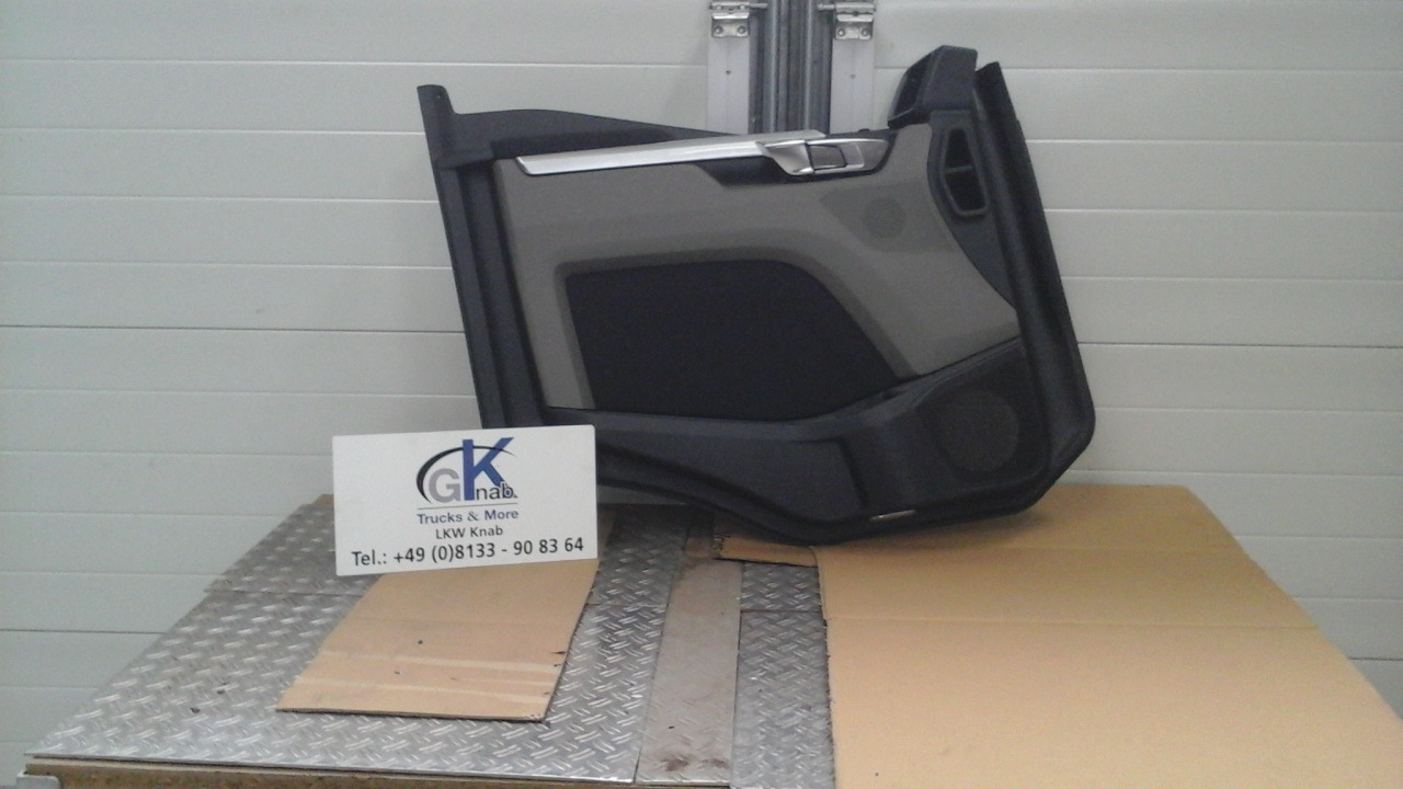 Neuwertige Türverkleidung rechts MAN TGM / TG3 Artikel - Nr.: 81.62630 - 3611 - Durys ir dalys - Sunkvežimis: foto 2 Neuwertige Türverkleidung rechts MAN TGM / TG3 Artikel - Nr.: 81.62630 - 3611 - Durys ir dalys - Sunkvežimis: foto 2