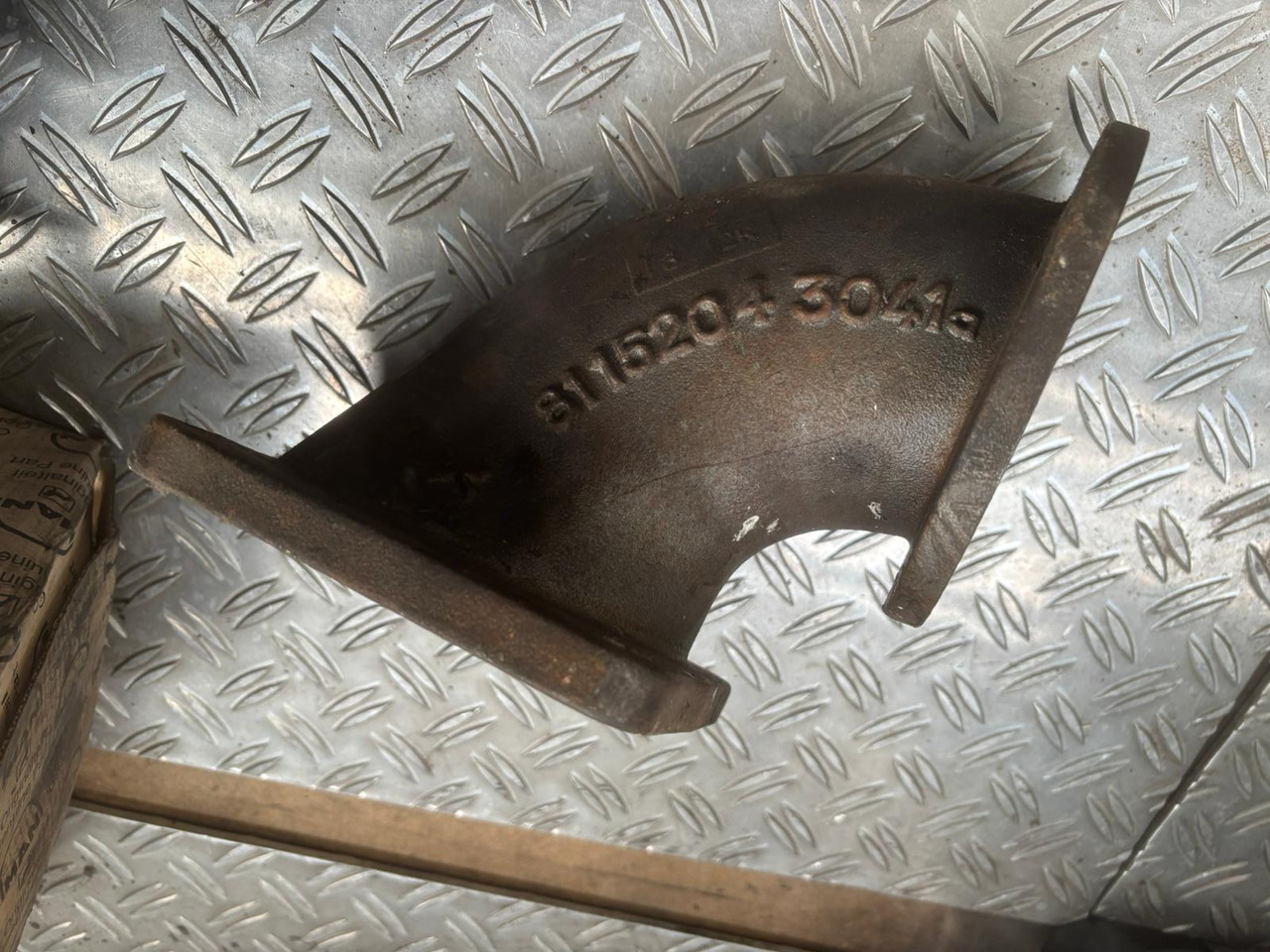 Neuwertiges MAN Abgasrohr, Artikel - Nr. : 81.15204 - 3041 - Išmetimo vamzdis - Sunkvežimis: foto 1 Neuwertiges MAN Abgasrohr, Artikel - Nr. : 81.15204 - 3041 - Išmetimo vamzdis - Sunkvežimis: foto 1