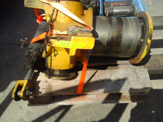 VOLVO L 40 B Drehbock / Drehdurchführung - Hidraulika - Statybinė technika: foto 1 VOLVO L 40 B Drehbock / Drehdurchführung - Hidraulika - Statybinė technika: foto 1