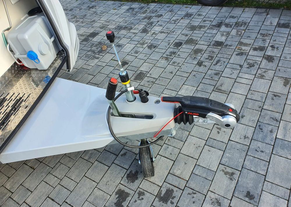 KNAUS SUDWIND 450 FU BLACK SELECTION - Prikabinamas namelis: foto 3 KNAUS SUDWIND 450 FU BLACK SELECTION - Prikabinamas namelis: foto 3