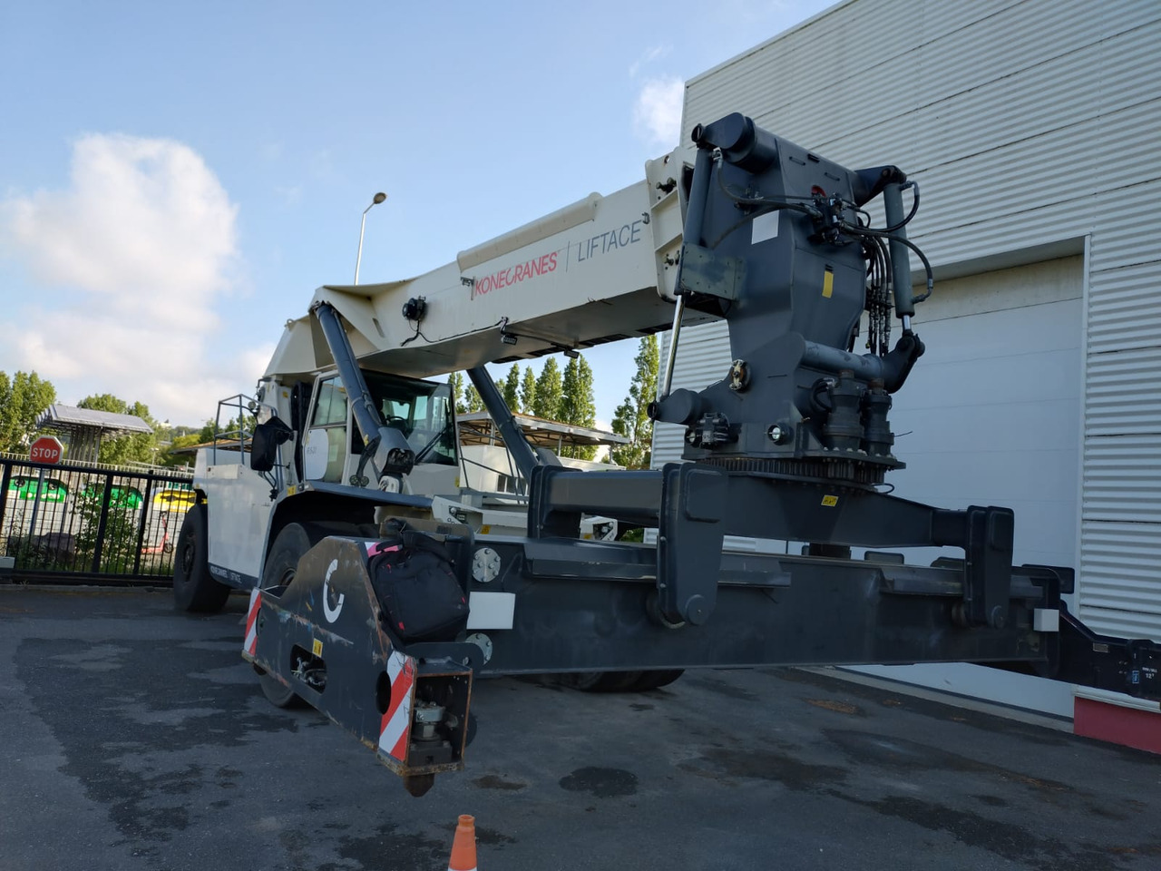KONECRANES LiftAce 5-31 - Stelažų krautuvas: foto 1 KONECRANES LiftAce 5-31 - Stelažų krautuvas: foto 1